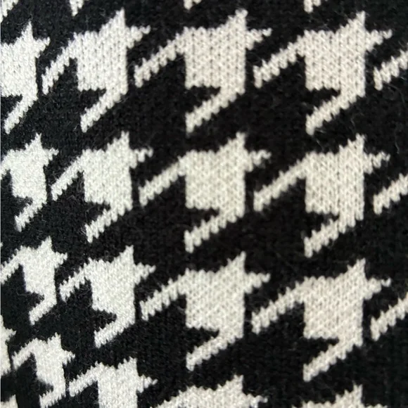 NWT Houndstooth Knit Long Open Front Cardigan - Picture 5 of 7